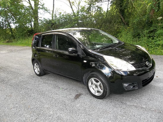 2011 Nissan Note Auto Black Front Right