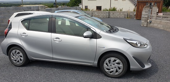 2017 Toyota Aqua Silver Right Outside